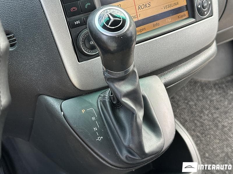 2011 Mercedes Vito — Miniatură 11