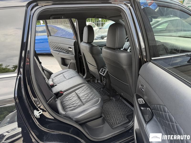 2019 Mitsubishi Outlander — Miniatură 18