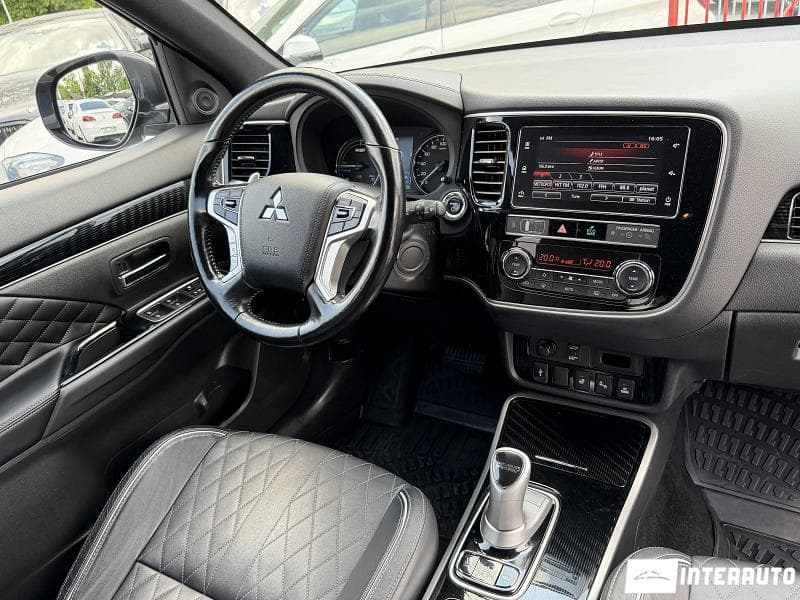 2019 Mitsubishi Outlander — Miniatură 6