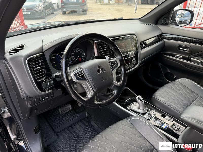 2019 Mitsubishi Outlander — Miniatură 7