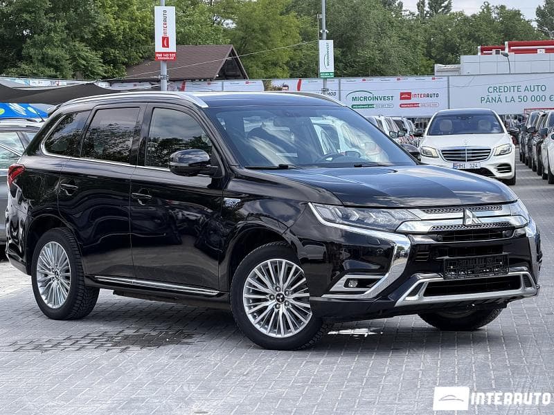 2019 Mitsubishi Outlander — Miniatură 2