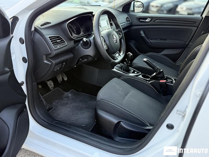 2017 Renault Megane — Miniatură 5