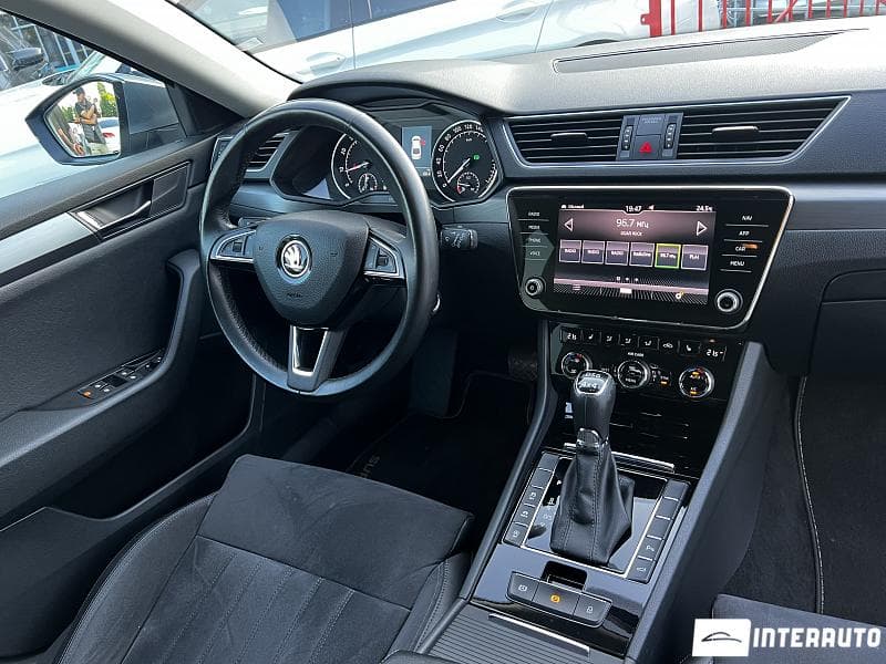 2017 Skoda Superb — Miniatură 6