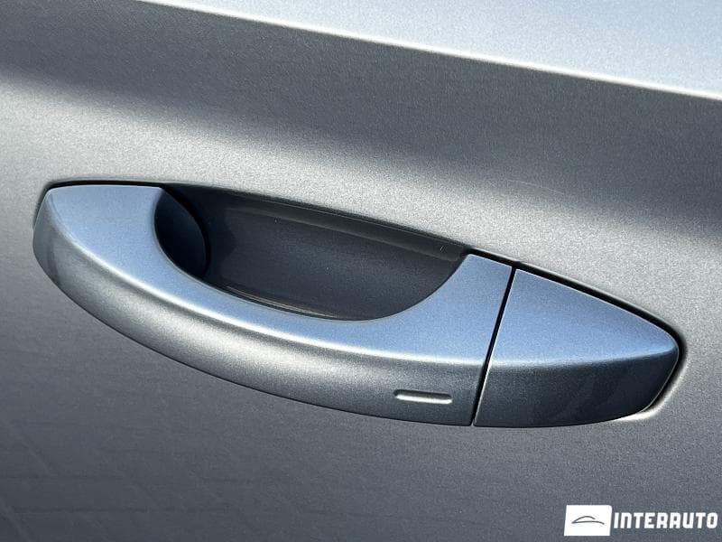2017 Skoda Superb — Miniatură 20