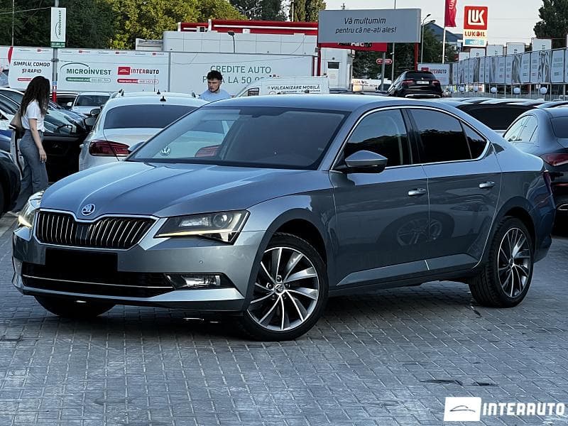 2017 Skoda Superb — Miniatură 3