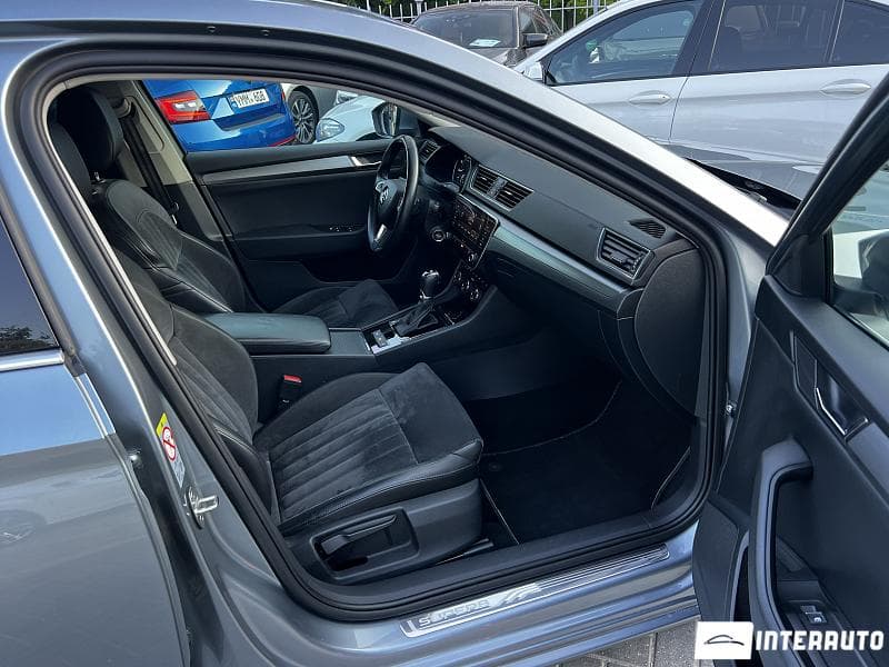 2017 Skoda Superb — Miniatură 7
