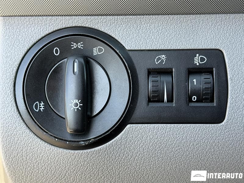 2006 Volkswagen Touran — Miniatură 10