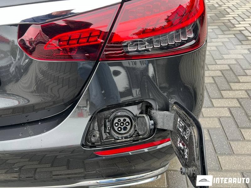 Mercedes E 300de 2021 — Миниатюра 5