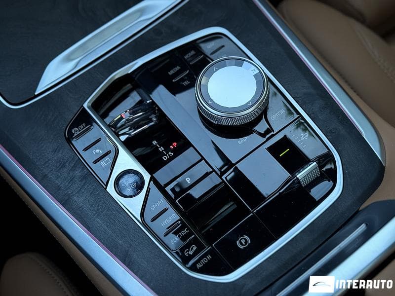 BMW X5 5.0e 2024 — Миниатюра 18