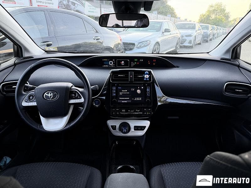 2017 Toyota Prius — Miniatură 7
