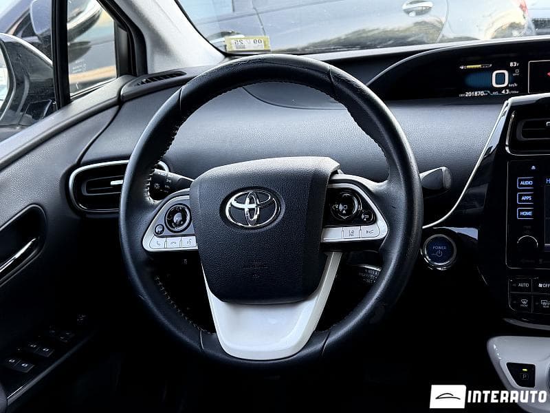 2017 Toyota Prius — Miniatură 8