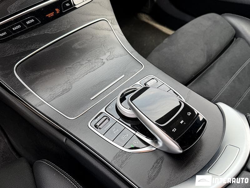 2019 Mercedes C 300 — Miniatură 11