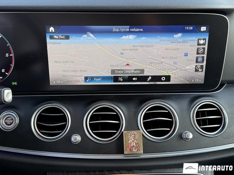 2022 Mercedes E 220 — Miniatură 17