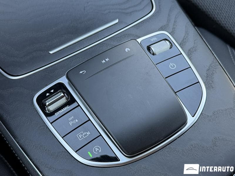 2022 Mercedes E 220 — Miniatură 18