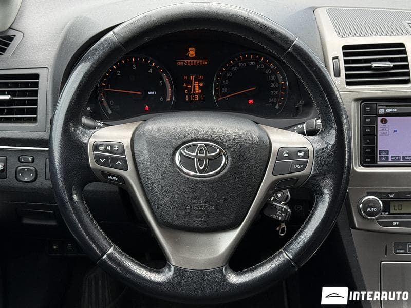 2011 Toyota Avensis — Miniatură 9