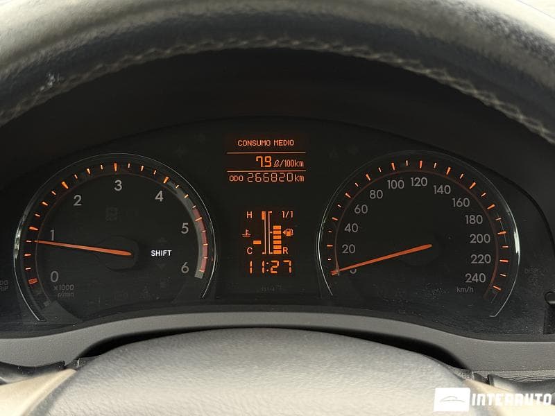 2011 Toyota Avensis — Miniatură 12