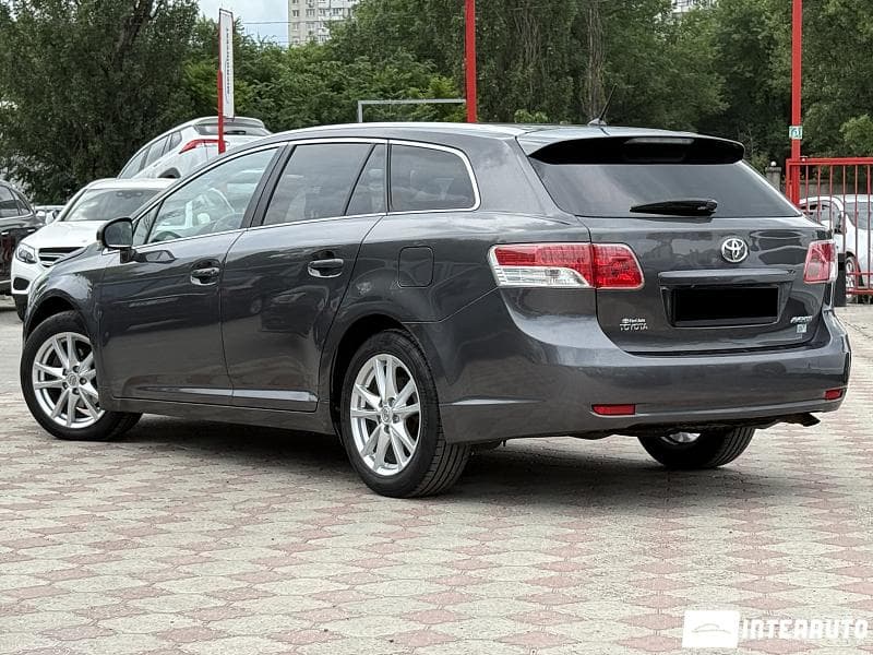 2011 Toyota Avensis — Miniatură 3