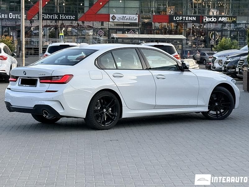 BMW 330 2020 — Миниатюра 3