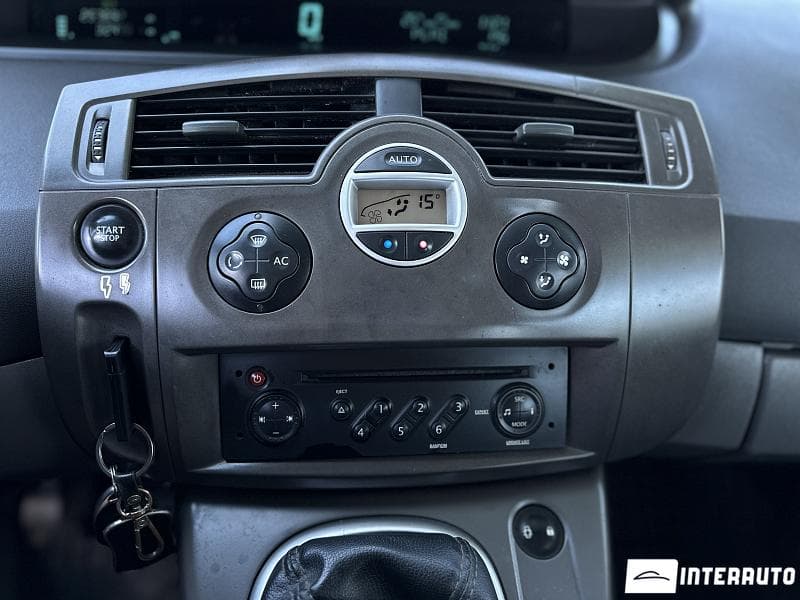 2008 Renault Grand Scenic — Miniatură 12