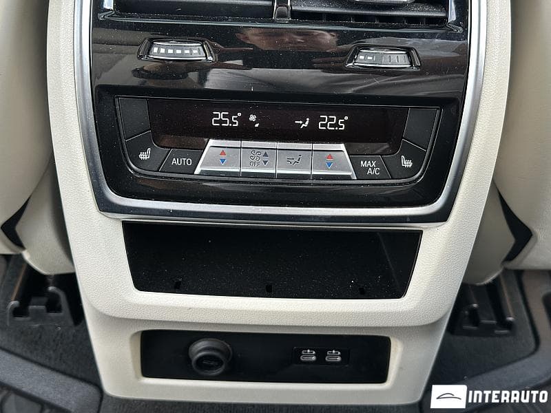 2019 BMW X7 4.0i — Miniatură 27
