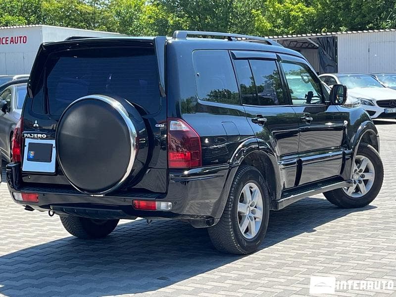 2006 Mitsubishi Pajero — Miniatură 2