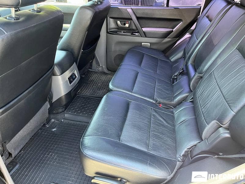 2006 Mitsubishi Pajero — Miniatură 17