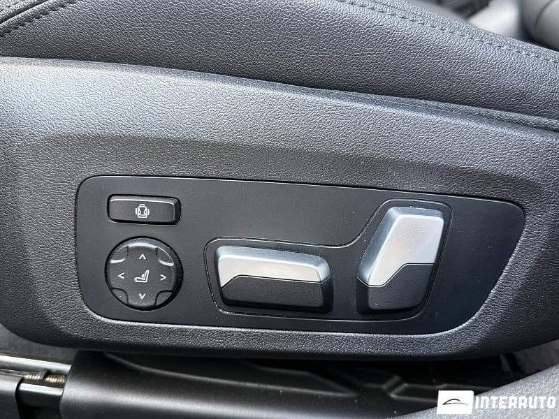 2021 BMW 330 — Miniatură 21