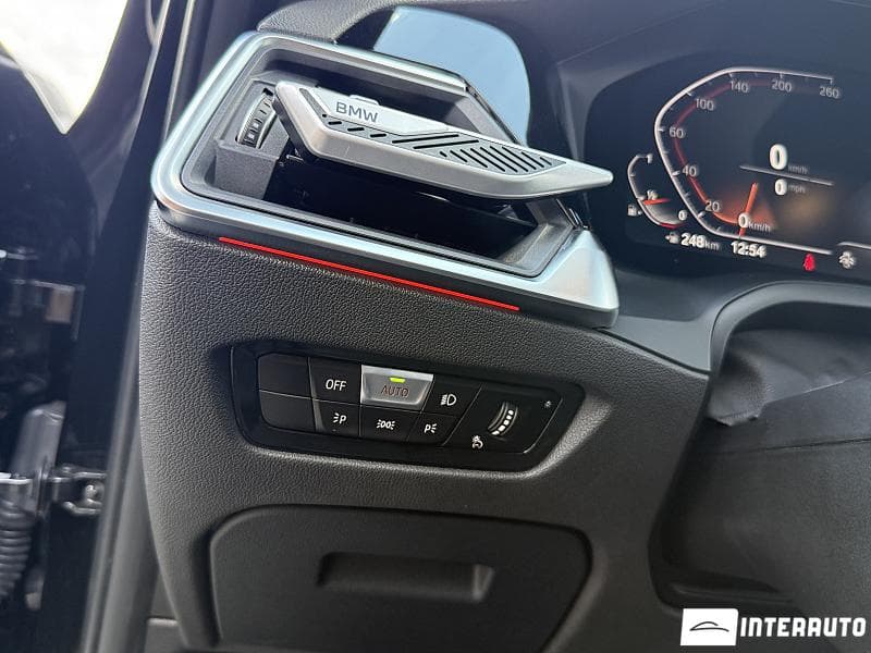 2021 BMW 330 — Miniatură 20