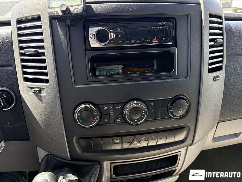 2010 Volkswagen Crafter — Miniatură 9