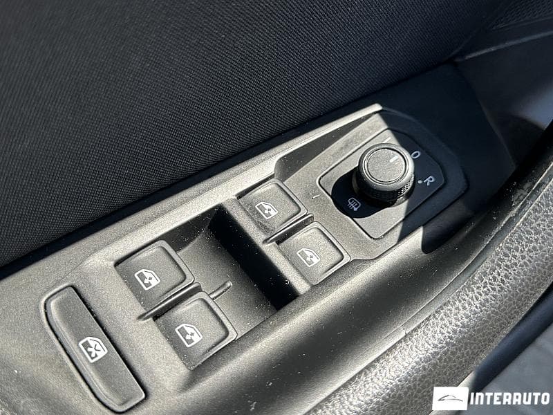 2016 Volkswagen Passat — Miniatură 15