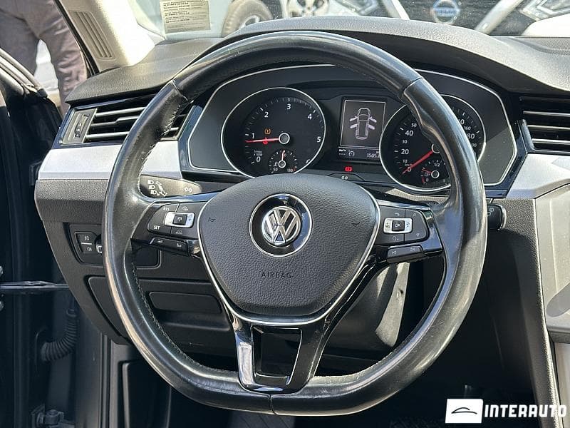 2016 Volkswagen Passat — Miniatură 7