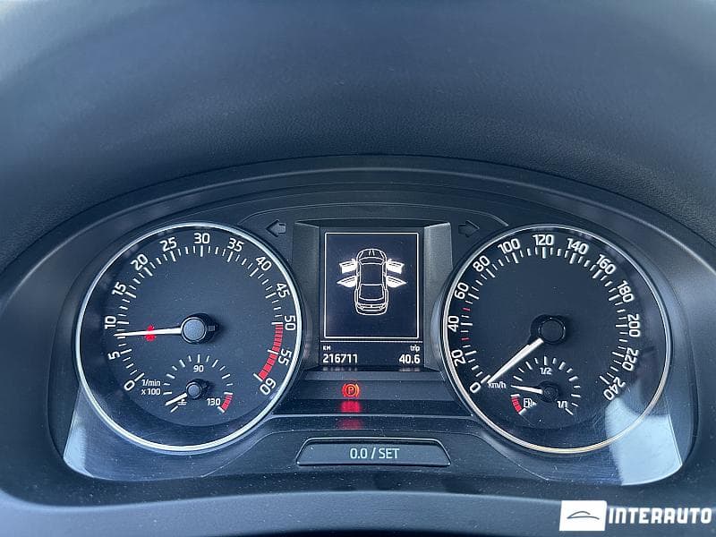 2015 Skoda Rapid — Miniatură 8