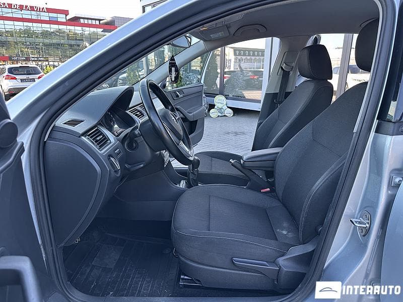 2015 Skoda Rapid — Miniatură 5