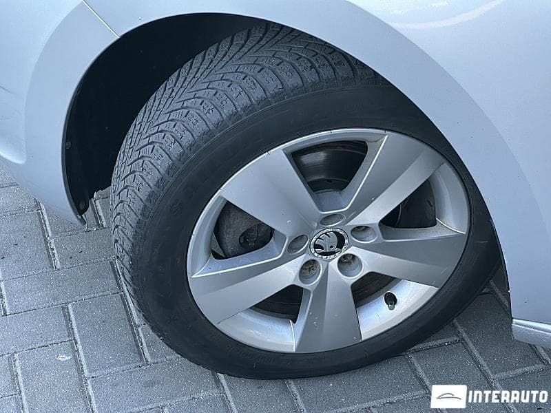 2015 Skoda Rapid — Miniatură 18
