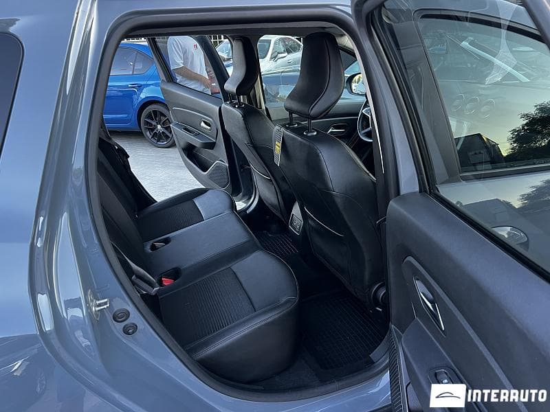Dacia Duster 2022 — Миниатюра 16