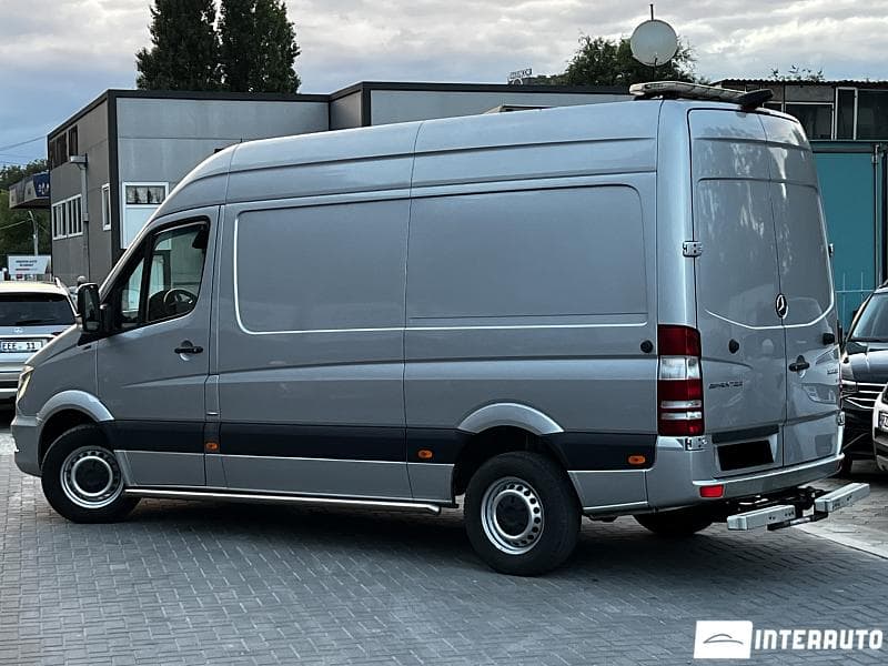 2017 Mercedes Sprinter — Miniatură 2