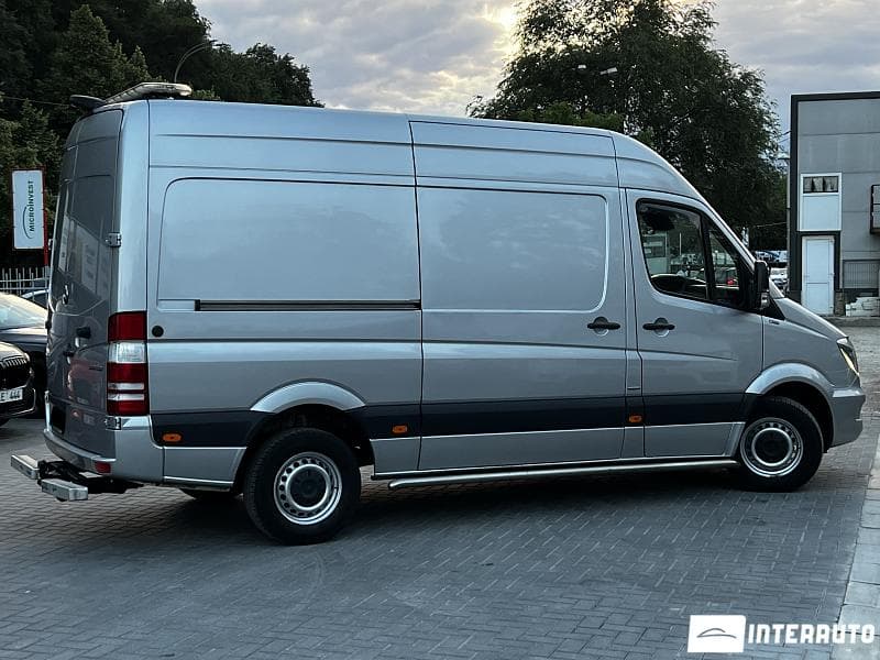 2017 Mercedes Sprinter — Miniatură 3
