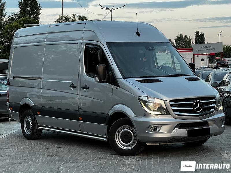 2017 Mercedes Sprinter — Miniatură 4