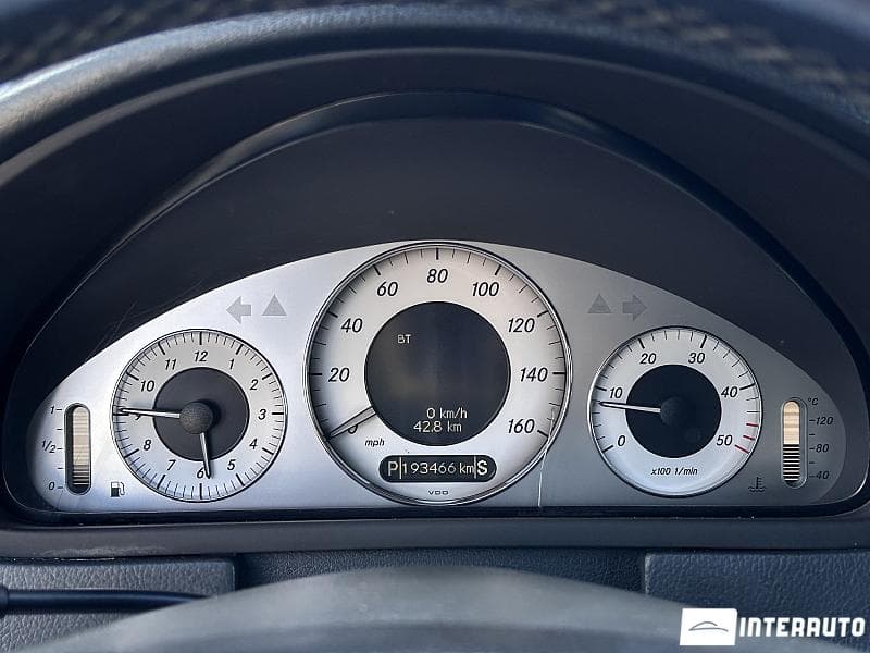2008 Mercedes CLK 220 — Miniatură 10