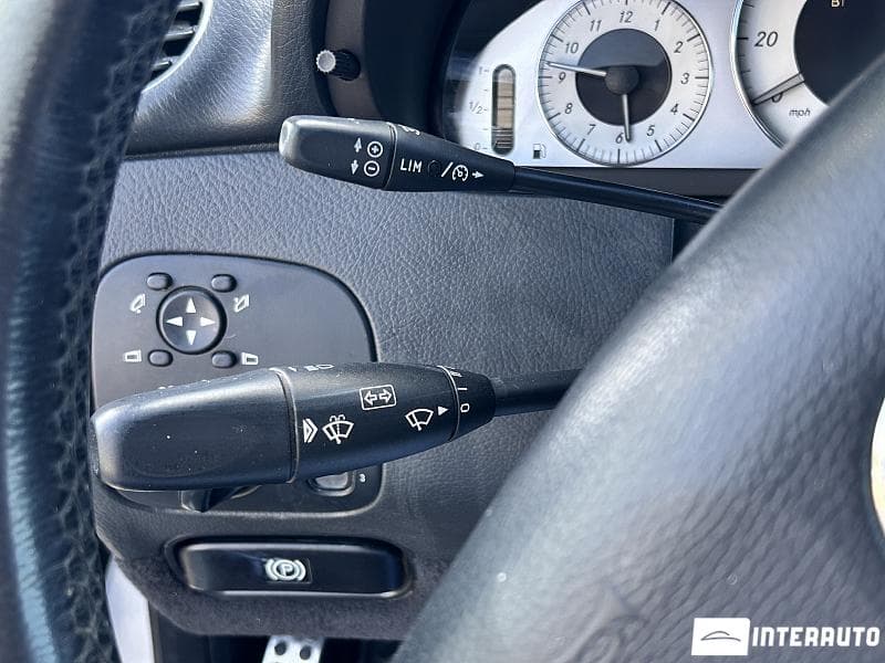 2008 Mercedes CLK 220 — Miniatură 9