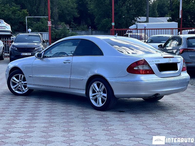 2008 Mercedes CLK 220 — Miniatură 3