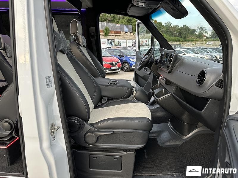 2018 Mercedes Sprinter — Miniatură 14