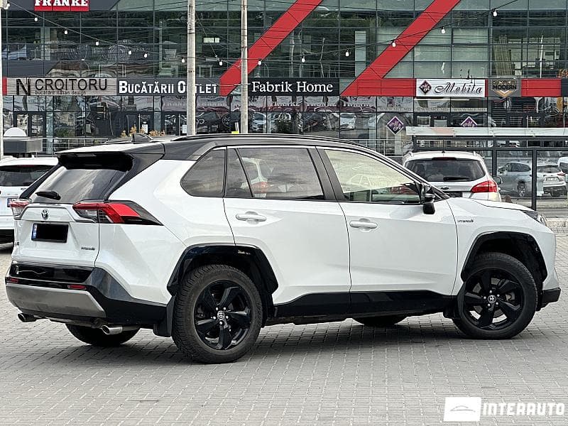 Toyota Rav-4 2021 — Миниатюра 3