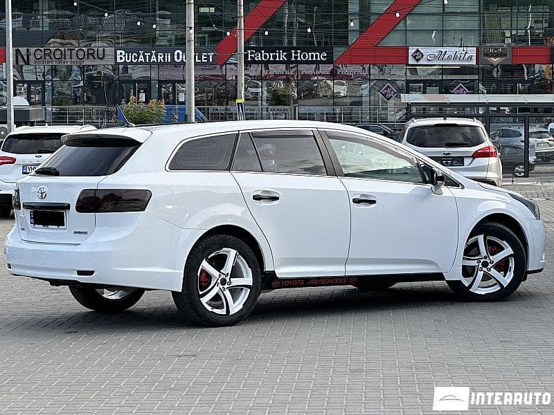 Toyota Avensis 2011 — Миниатюра 3