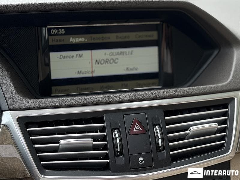 Mercedes E 220 2009 — Миниатюра 13