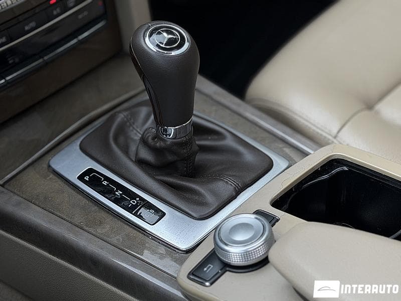 Mercedes E 220 2009 — Миниатюра 15
