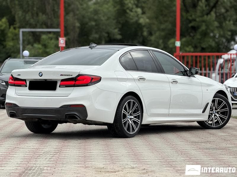 2017 BMW 520 — Miniatură 2