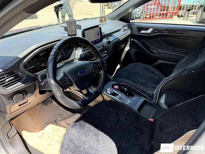 2019 Ford Focus — Miniatură 6