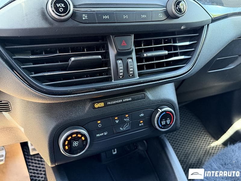 2019 Ford Focus — Miniatură 12
