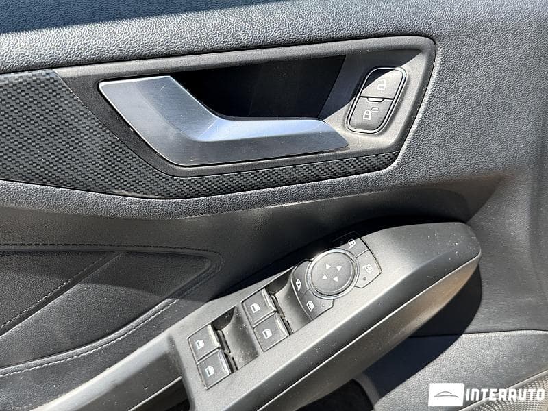 2019 Ford Focus — Miniatură 16